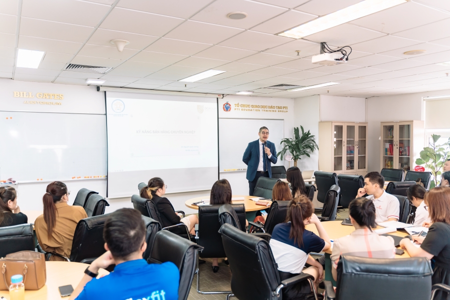 Khóa học được khai giảng vào ngày 09/06/2023 tại Hà Nội do giảng viên Nguyễn Quốc Cường đứng lớp